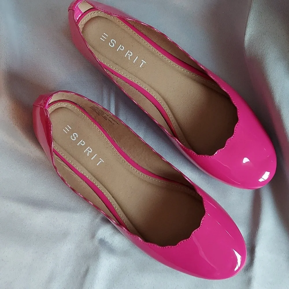 Espirit Shoes, Patent Flats, Hot Pink, Scallop Detail, Soft Cushion Insole‎